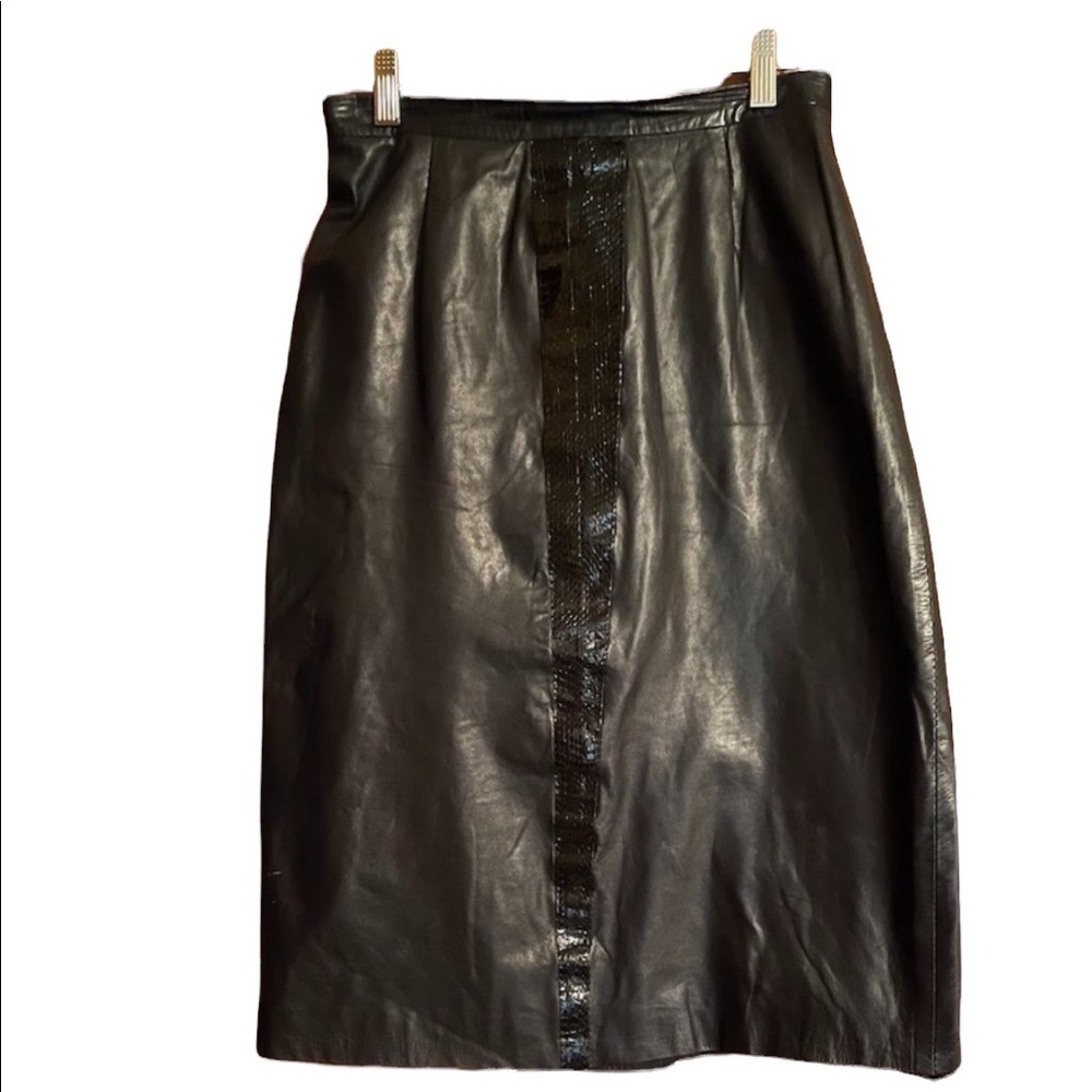 Capriccio Vintage black leather skirt